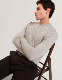 Chevron Texture Knit Crew Neck Sweater