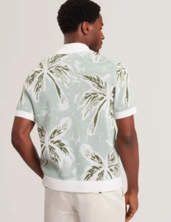 Leaf Print Knitted Short Sleeve Shirt
