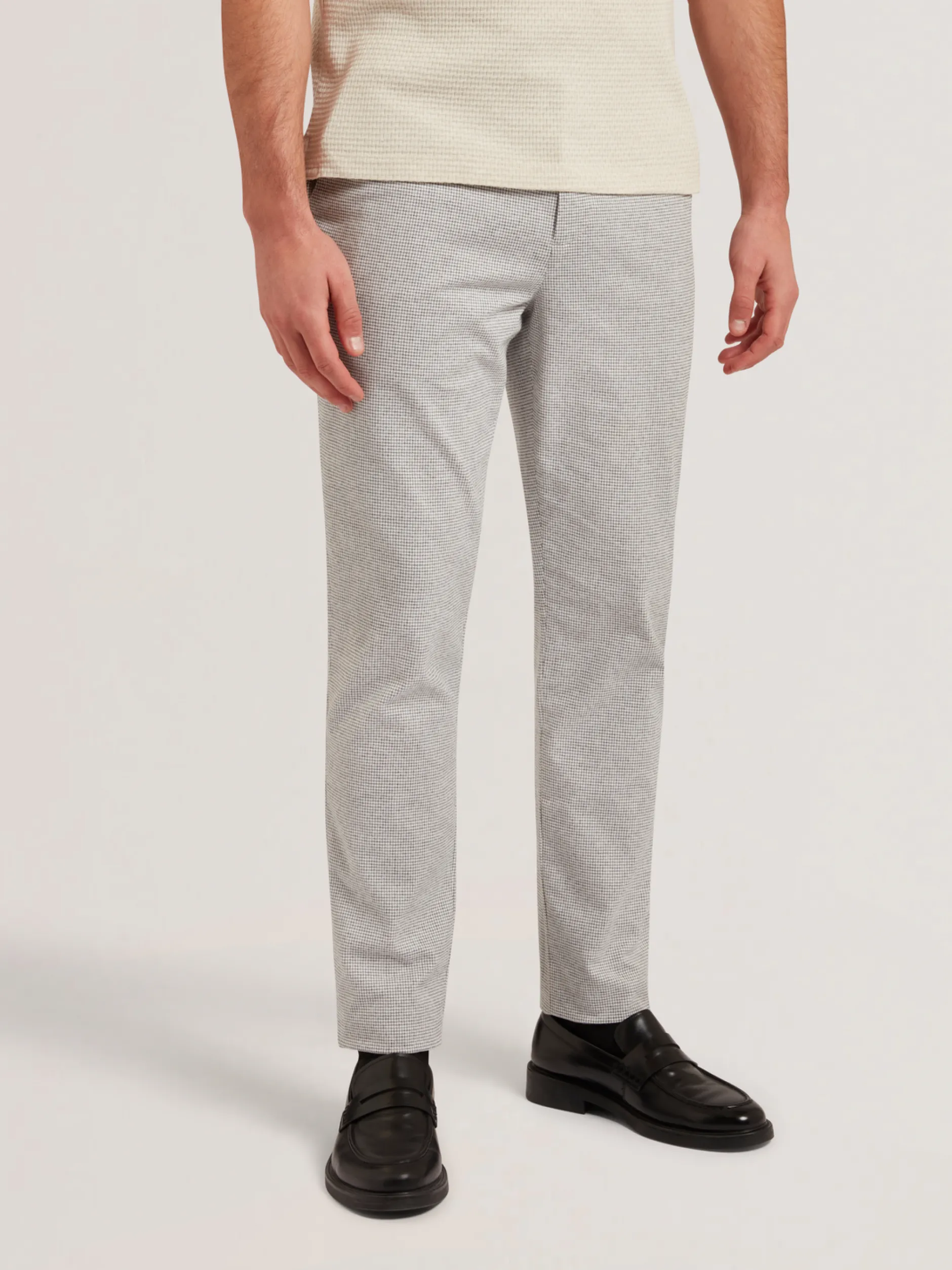 Micro Houndstooth Slim Fit Pants