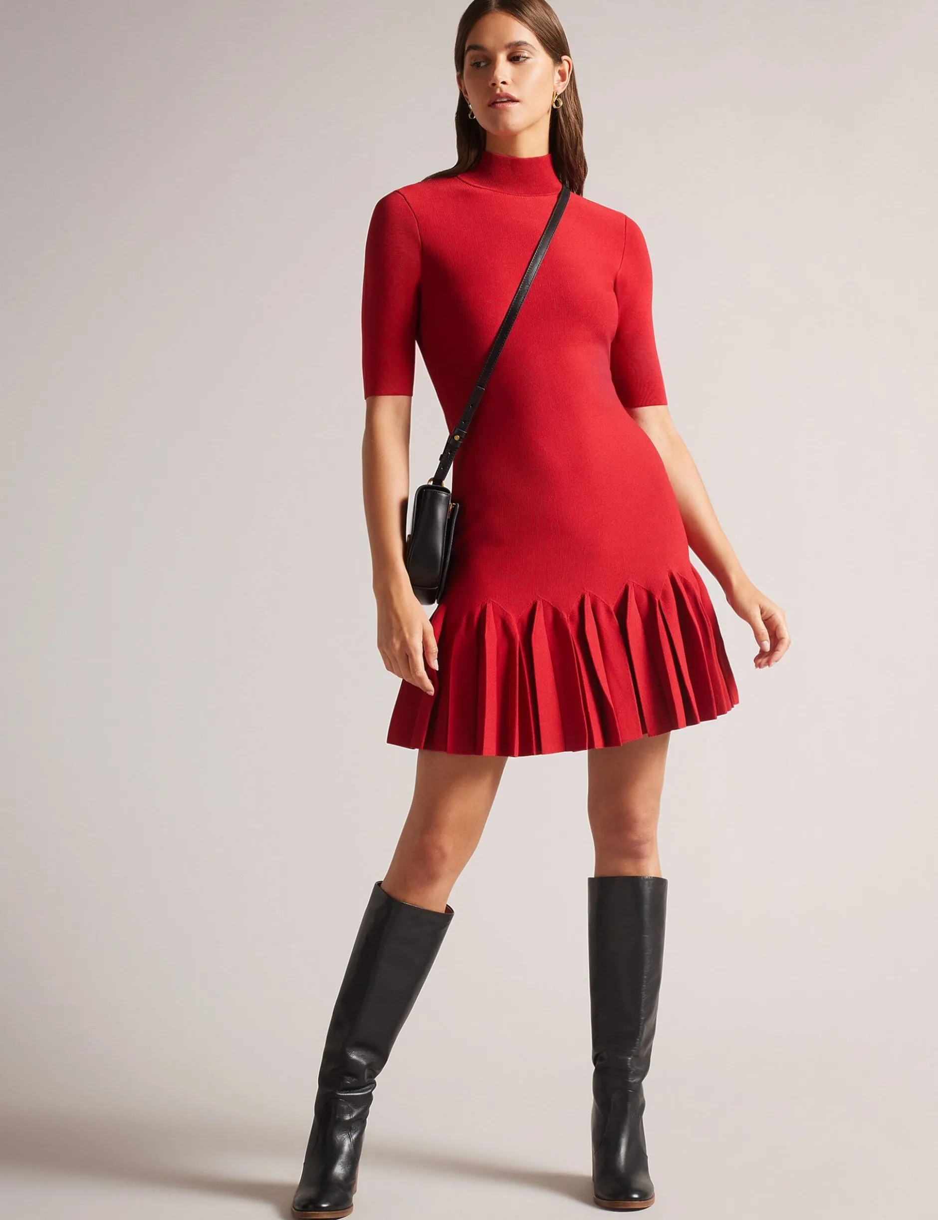 Pleated Hem Bodycon Knit Mini Dress