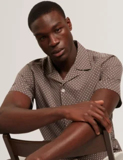 Relaxed Geo Stitch Short Sleeve Shirt