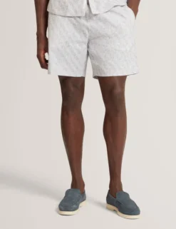 Relaxed Grindle Texture Pull-On Shorts