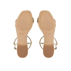 Sandal