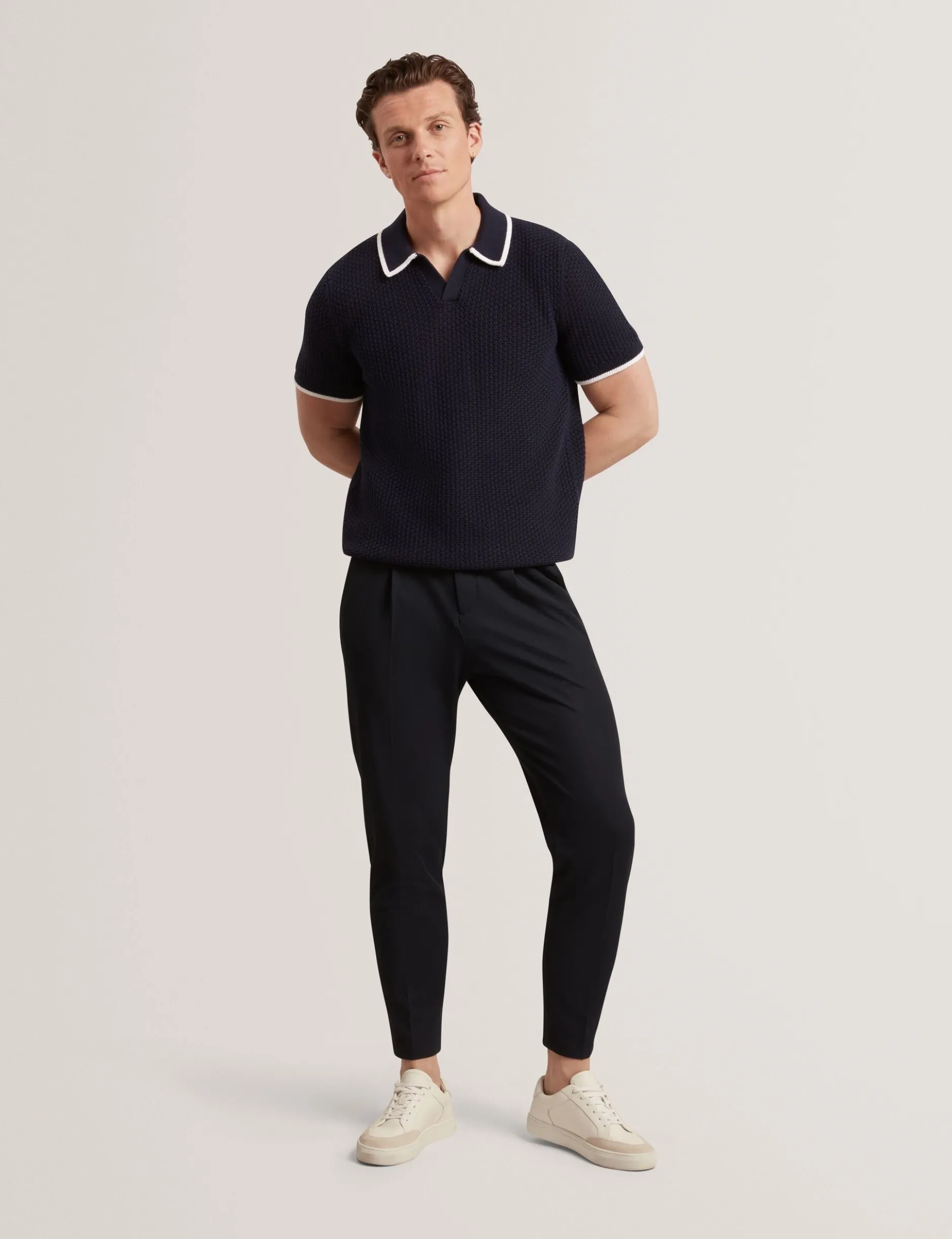 Tapered Leg Stretch Waist Woven Pants