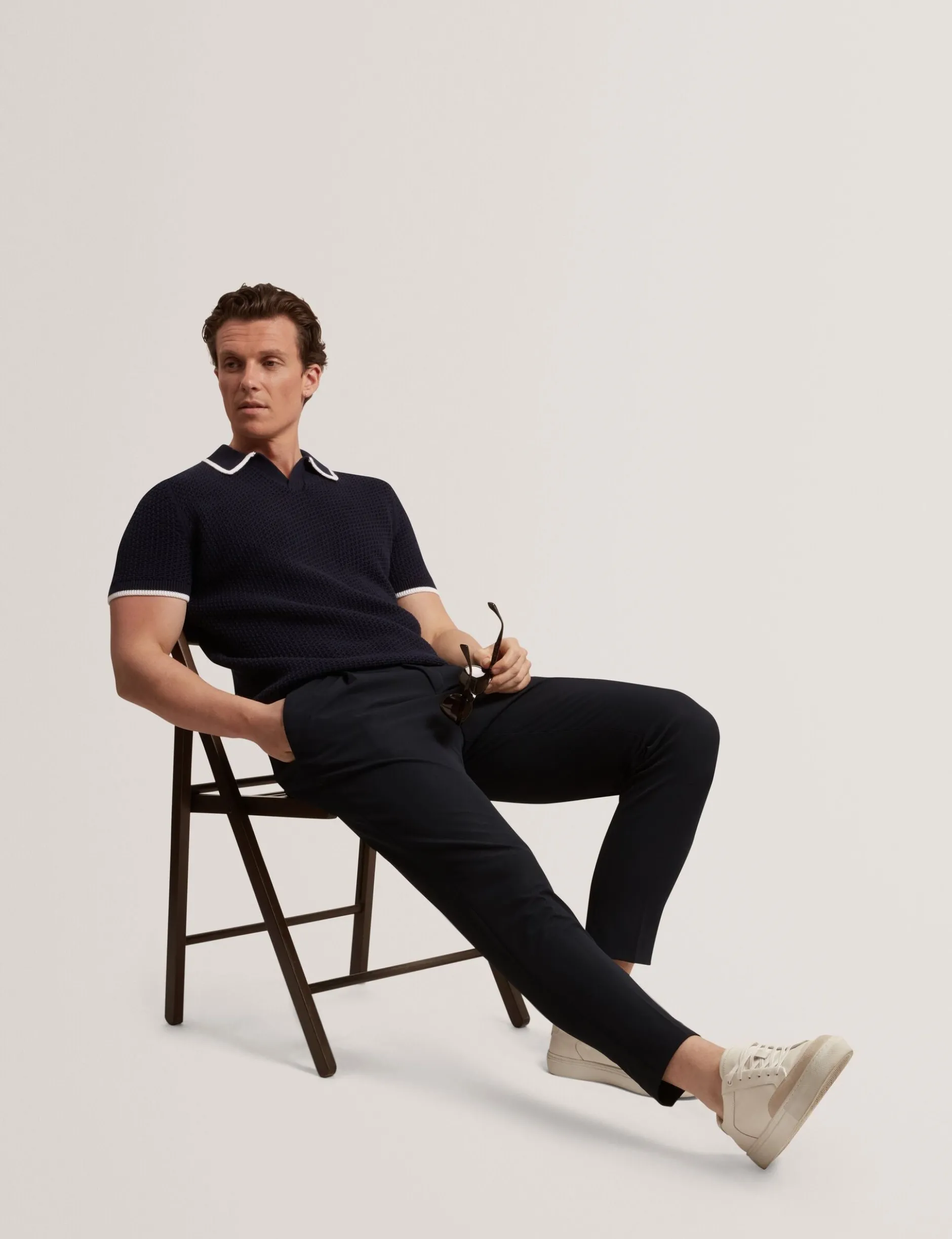 Tapered Leg Stretch Waist Woven Pants