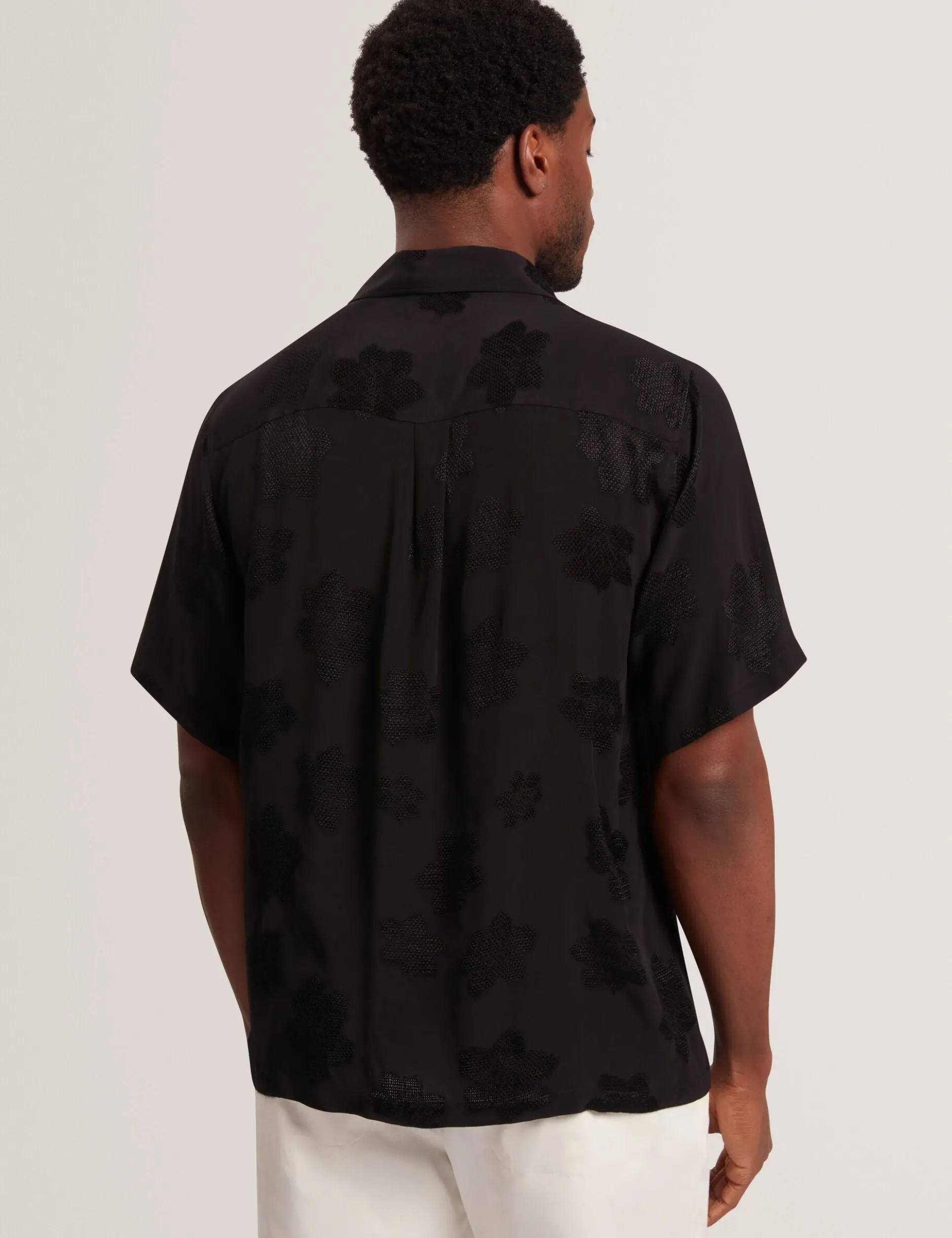 Textured Floral Relaxed Short Sleeve Shirt
