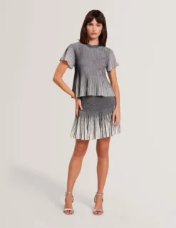 Textured Knit Fluted Short Sleeve Top
